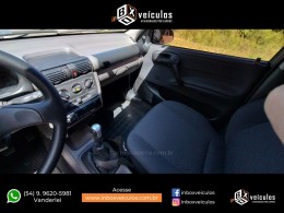 CHEVROLET - CLASSIC - 2013/2014 - Cinza - R$ 29.900,00