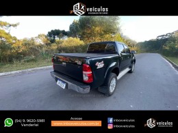 TOYOTA - HILUX - 2012/2012 - Preta - R$ 125.900,00