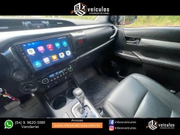 TOYOTA - HILUX - 2017/2017 - Vermelha - R$ 159.900,00