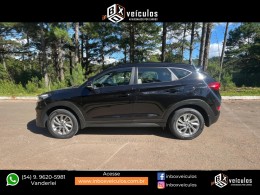 HYUNDAI - TUCSON - 2020/2021 - Preta - R$ 120.900,00