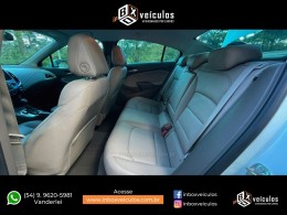 CHEVROLET - CRUZE - 2016/2017 - Branca - R$ 85.900,00