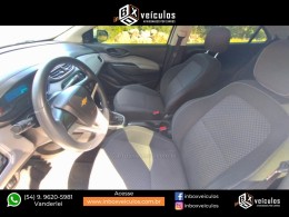 CHEVROLET - ONIX - 2017/2017 - Branca - R$ 53.900,00