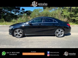 MERCEDES-BENZ - CLA 200 - 2016/2016 - Preta - R$ 119.900,00