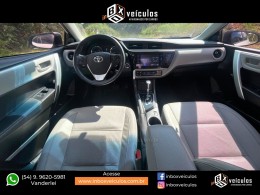 TOYOTA - COROLLA - 2018/2018 - Branca - R$ 99.900,00