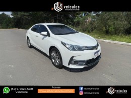 TOYOTA - COROLLA - 2018/2018 - Branca - R$ 99.900,00