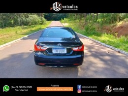 HYUNDAI - SONATA - 2012/2013 - Preta - R$ 74.900,00