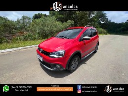 VOLKSWAGEN - CROSSFOX - 2011/2012 - Vermelha - R$ 43.900,00