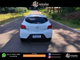 CHEVROLET - ONIX - 2017/2017 - Branca - R$ 53.900,00