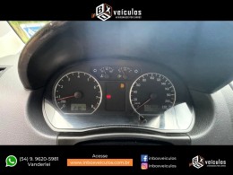 VOLKSWAGEN - POLO SEDAN - 2008/2009 - Preta - R$ 31.900,00