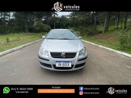 VOLKSWAGEN - POLO SEDAN - 2008/2009 - Preta - R$ 31.900,00