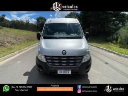 RENAULT - MASTER - 2013/2014 - Prata - R$ 155.900,00