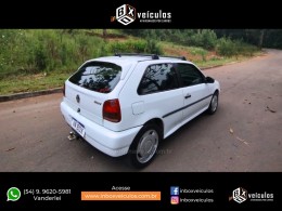 VOLKSWAGEN - GOL - 1996/1997 - Branca - R$ 12.900,00