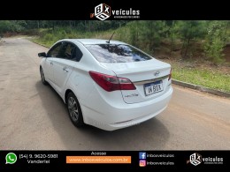 HYUNDAI - HB20S - 2014/2015 - Branca - R$ 53.900,00