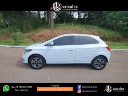 CHEVROLET - ONIX - 2014/2015 - Branca - R$ 51.900,00