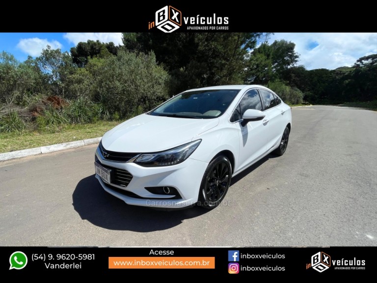 CHEVROLET - CRUZE - 2017/2018 - Branca - R$ 89.900,00