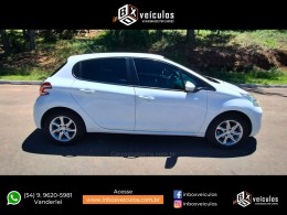 PEUGEOT - 208 - 2015/2016 - Branca - R$ 42.900,00