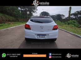 CHEVROLET - ONIX - 2014/2015 - Branca - R$ 51.900,00