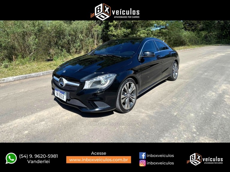 MERCEDES-BENZ - CLA 200 - 2016/2016 - Preta - R$ 114.900,00