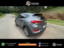 HYUNDAI - TUCSON - 2016/2017 - Cinza - R$ 95.900,00