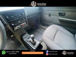 VOLKSWAGEN - VOYAGE - 1993/1993 - Preta - R$ 19.900,00