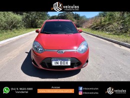 FORD - FIESTA - 2011/2012 - Vermelha - R$ 27.900,00