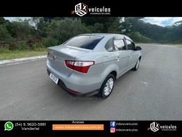 FIAT - SIENA - 2017/2018 - Prata - R$ 49.900,00