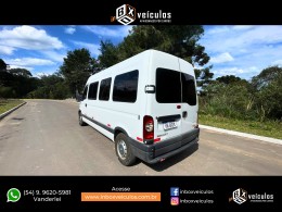 RENAULT - MASTER - 2012/2013 - Branca - R$ 105.900,00