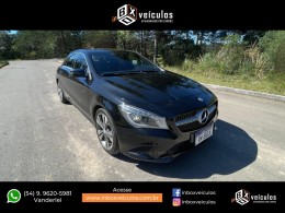 MERCEDES-BENZ - CLA 200 - 2016/2016 - Preta - R$ 119.900,00