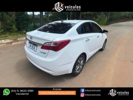 HYUNDAI - HB20S - 2014/2015 - Branca - R$ 53.900,00