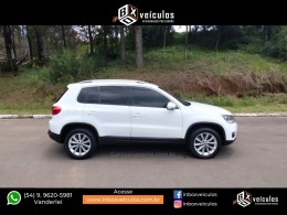 VOLKSWAGEN - TIGUAN - 2011/2012 - Branca - R$ 64.900,00