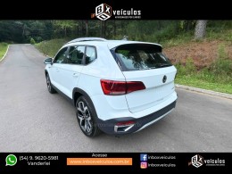 VOLKSWAGEN - TAOS - 2024/2024 - Branca - R$ 214.900,00