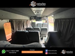 RENAULT - MASTER - 2012/2013 - Branca - R$ 105.900,00