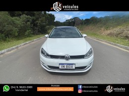 VOLKSWAGEN - GOLF - 2013/2014 - Branca - R$ 82.900,00