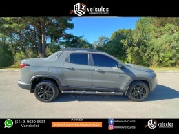 FIAT - TORO - 2023/2023 - Cinza - R$ 159.900,00