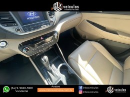 HYUNDAI - TUCSON - 2020/2021 - Preta - R$ 120.900,00