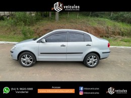 VOLKSWAGEN - POLO SEDAN - 2008/2009 - Preta - R$ 31.900,00