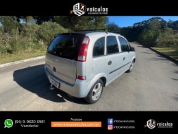 CHEVROLET - MERIVA - 2004/2004 - Prata - R$ 24.900,00