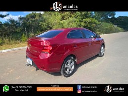 CHEVROLET - PRISMA - 2017/2018 - Vermelha - Sob Consulta