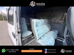 RENAULT - MASTER - 2012/2013 - Branca - R$ 105.900,00