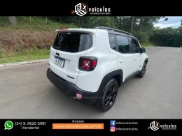 JEEP - RENEGADE - 2017/2018 - Branca - R$ 84.900,00