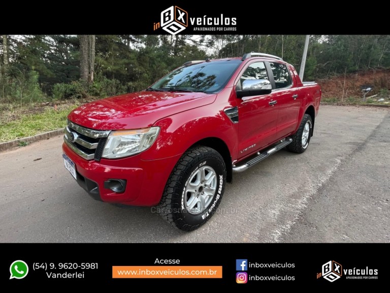 FORD - RANGER - 2012/2013 - Vermelha - R$ 103.900,00